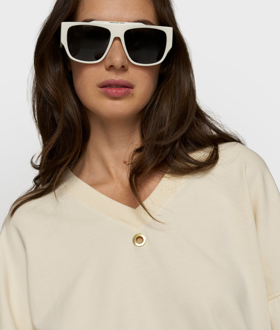 sweater v-neck fleece | soft vanilla