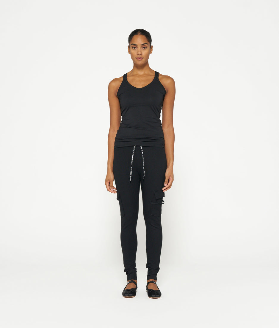 THE WRAPPER | black
