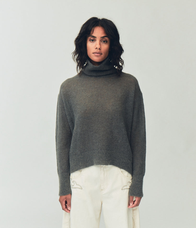 turtleneck sweater knit | grey raven