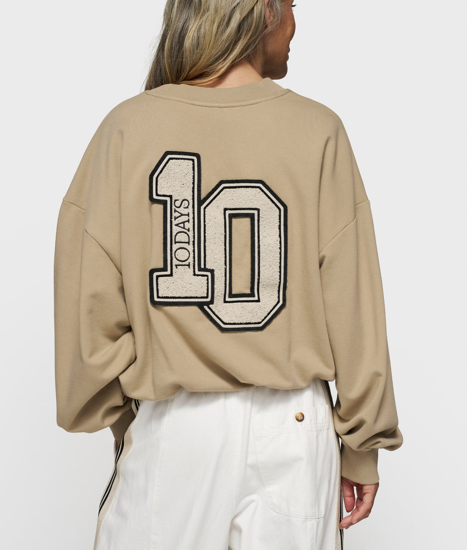pleated sweater 10 | earth