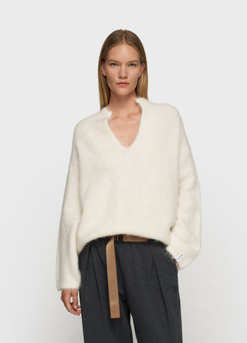v-neck hairy knit sweater | ecru