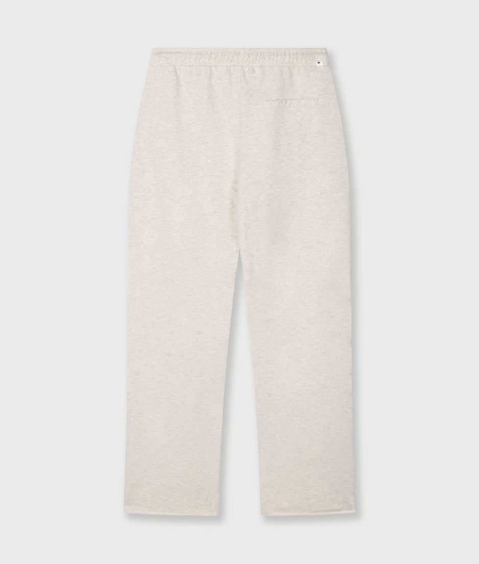 THE STRAIGHT JOGGER | soft white melee