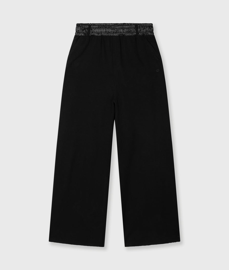 THE WIDE JOGGER | black