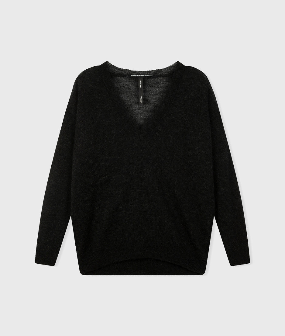 THE V-NECK KNIT SWEATER | black