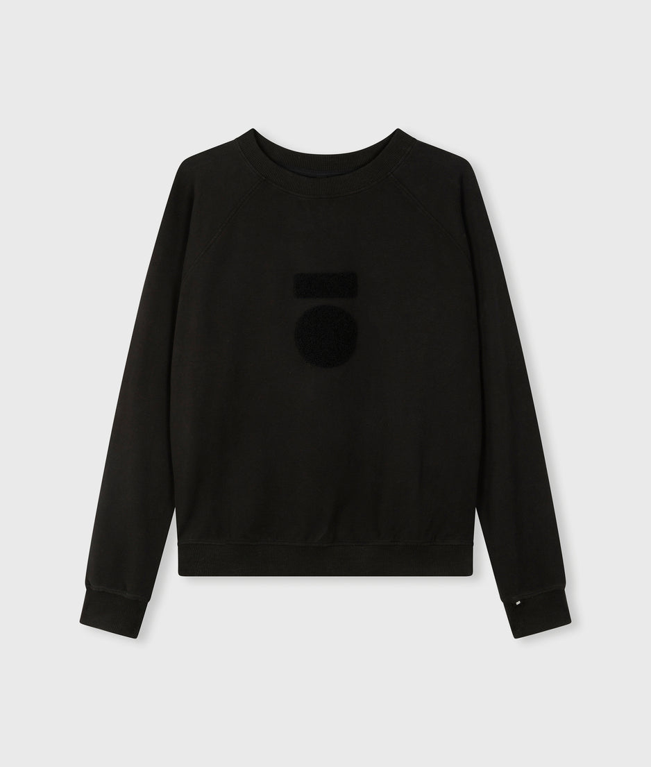 THE CREW NECK SWEATER | black