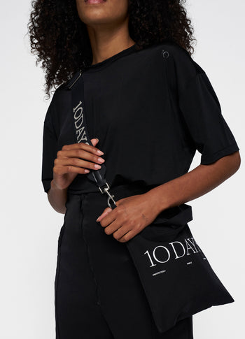 logo strap | black