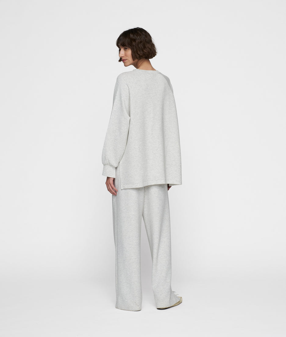 soft scuba blouse sweater | white grey melee