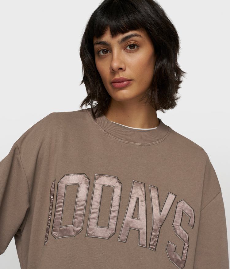 short sleeve sweater | moonrock