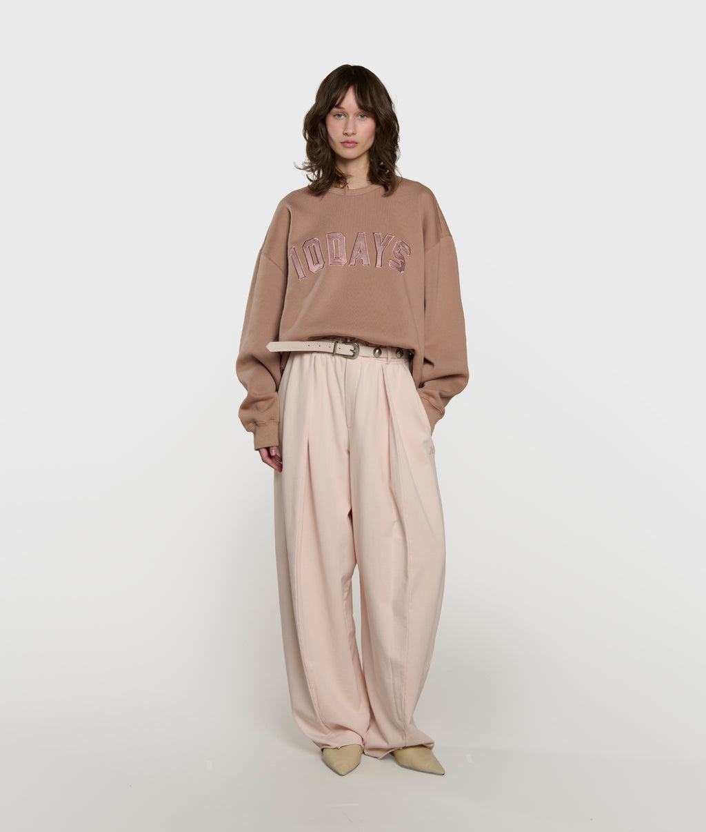 statement sweater | light fudge