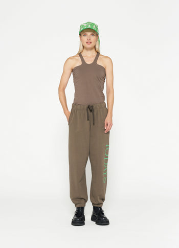 sporty wrapper | dark moss