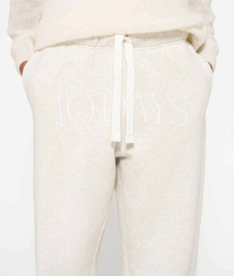 THE BAR JOGGER FOAM | soft white melee