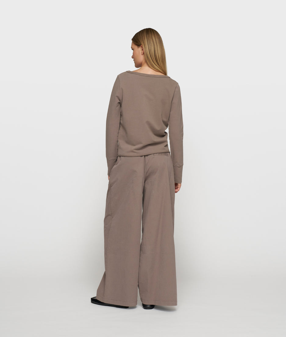 easy logo sweater | moonrock