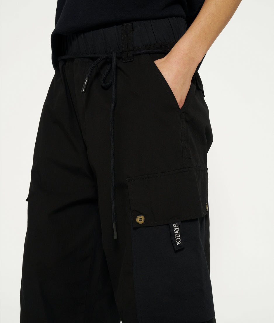 loose utility pants | black