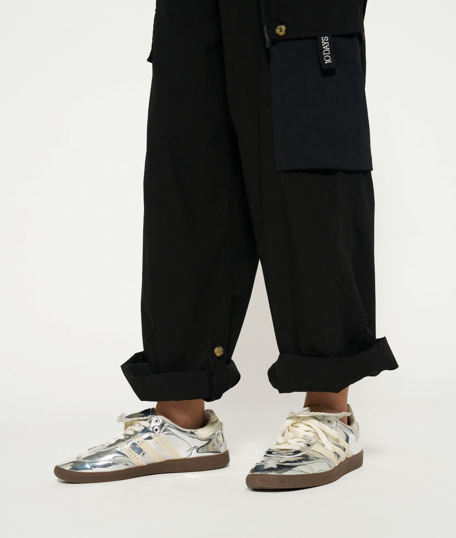 loose utility pants | black