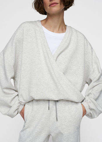 soft scuba dance sweater | white grey melee