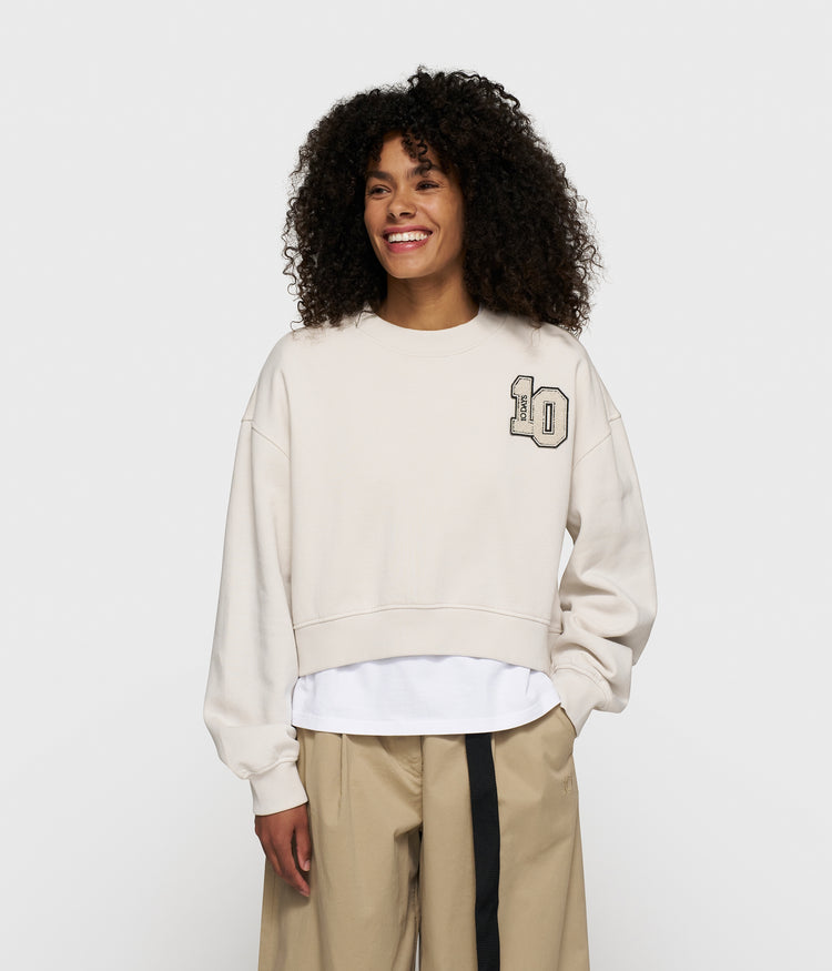 cropped sweater 10 | cleansing kit