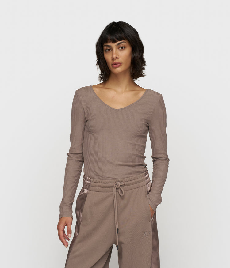 v-neck long sleeve top | moonrock
