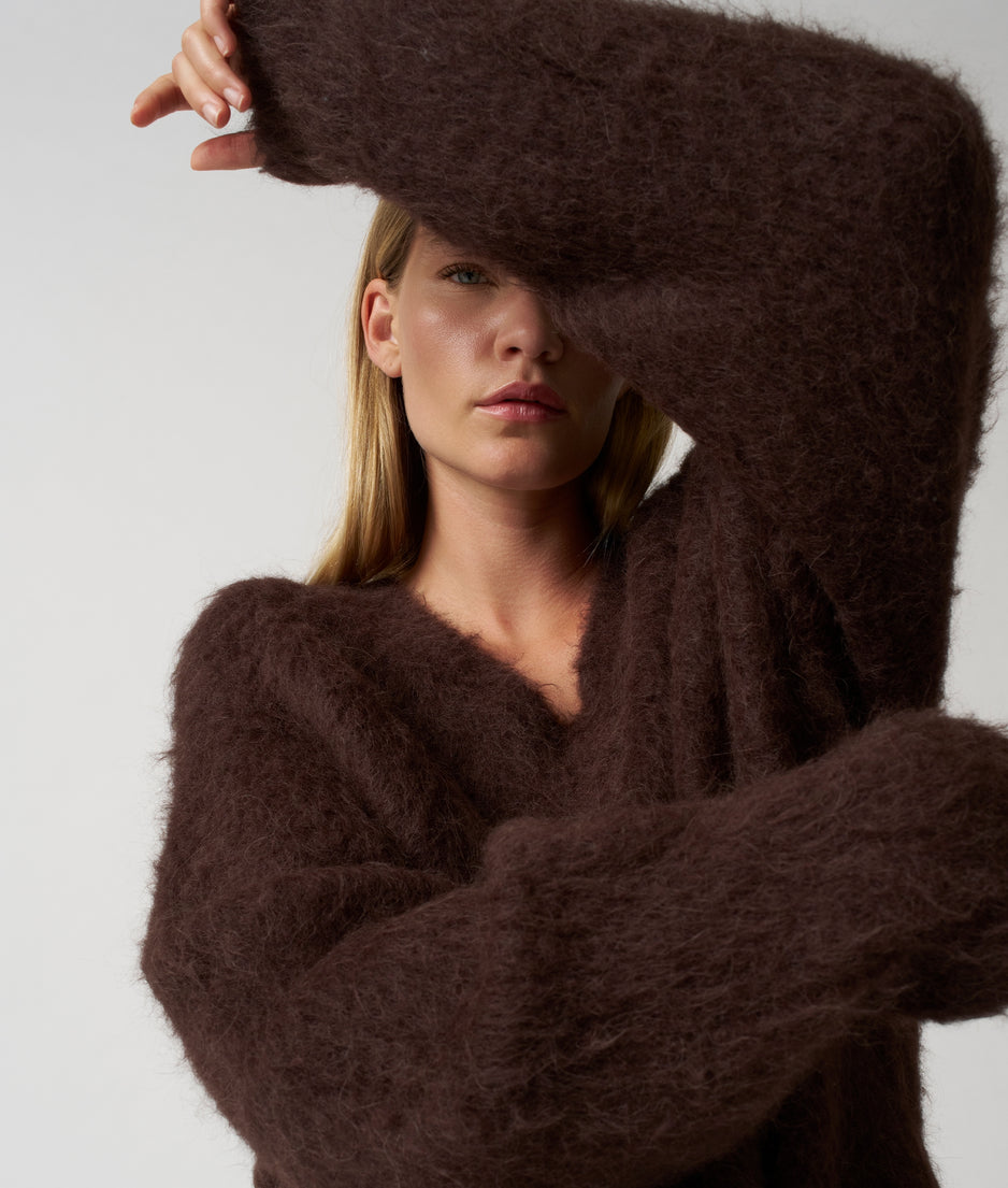 v-neck knit sweater | deep wine