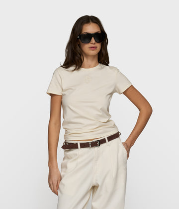 slim short sleeve tee | soft vanilla