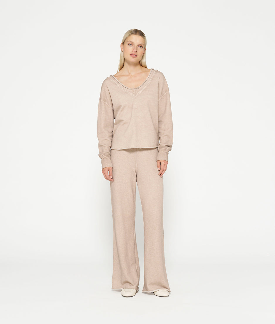 double v-neck sweat | sepia sand