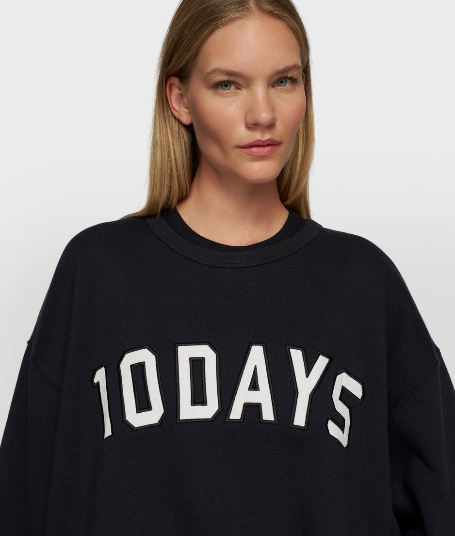 THE STATEMENT SWEATER | black