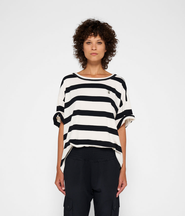 oversized tee stripes | white/black