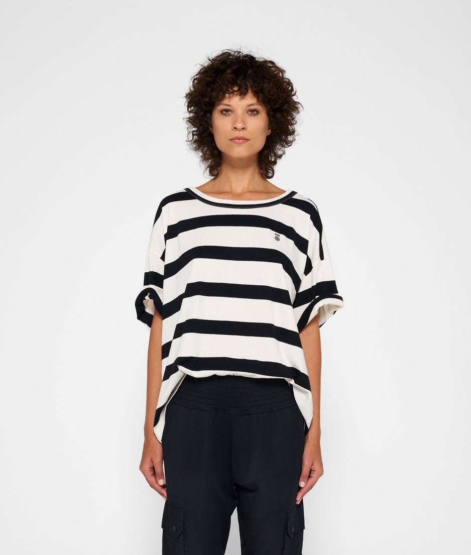 oversized tee stripes | white/black