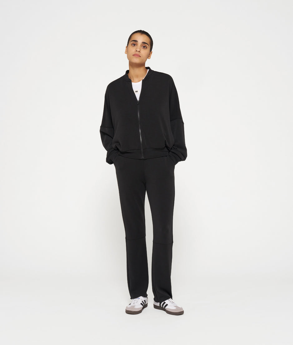 straight jogger scuba | black