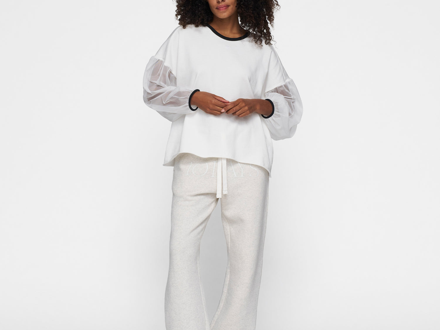 soft sweater tulle sleeves | ecru