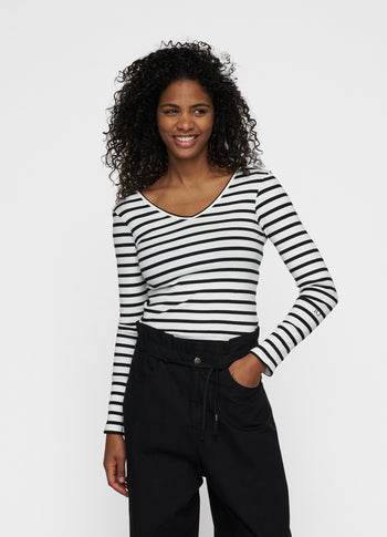 v-neck long sleeve ballet top stripes | ecru/black
