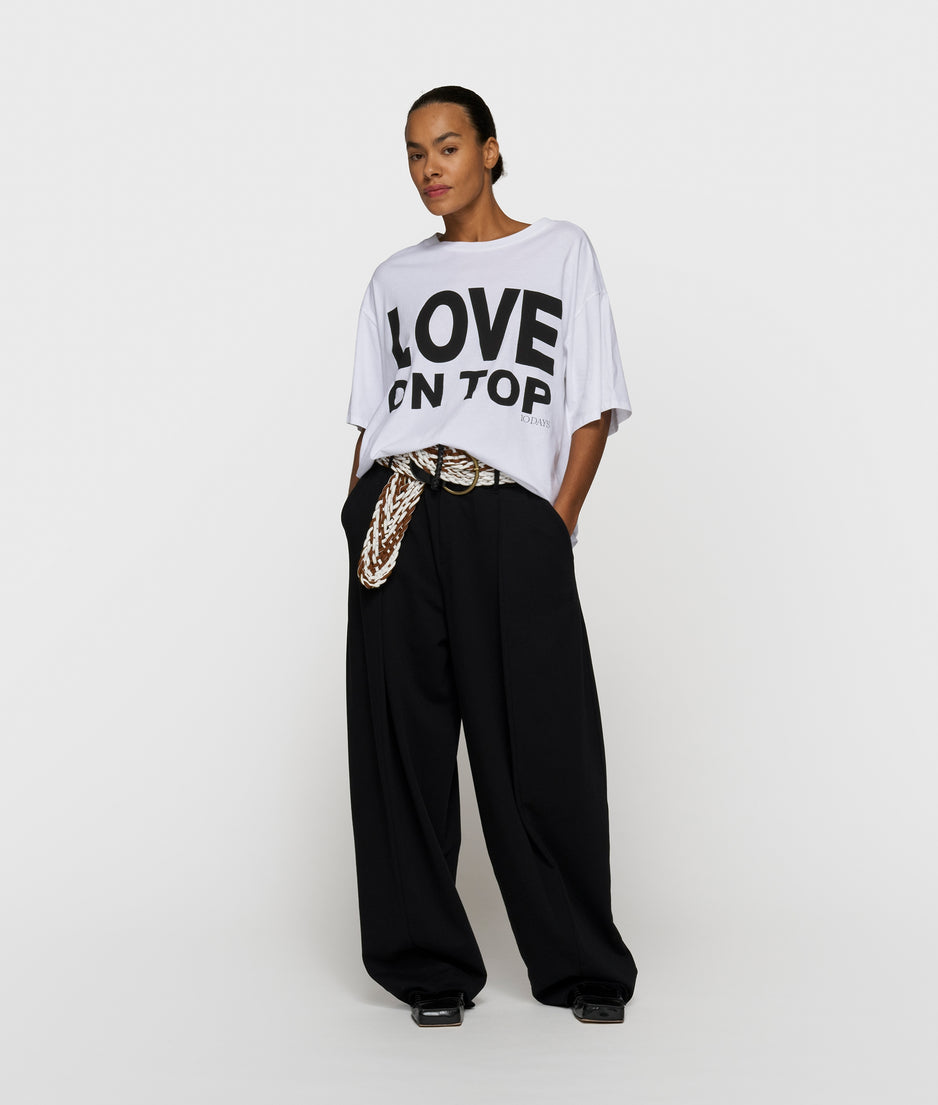 love tee | white
