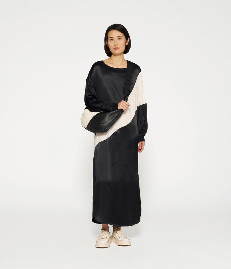 flowy maxi dress | black