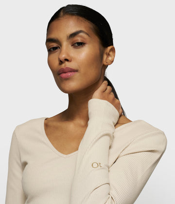v-neck long sleeve ballet top | light earth