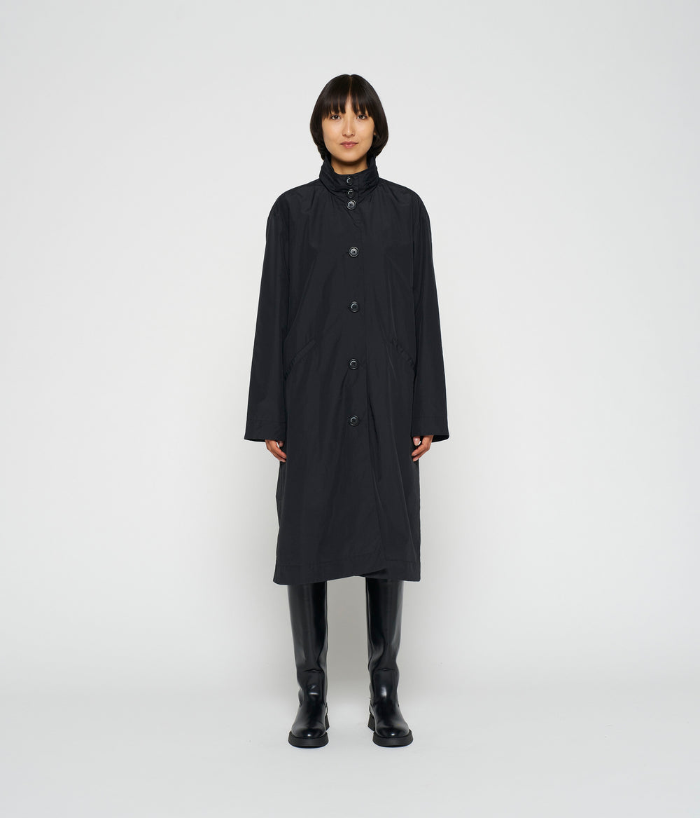 nylon coat 10 | black