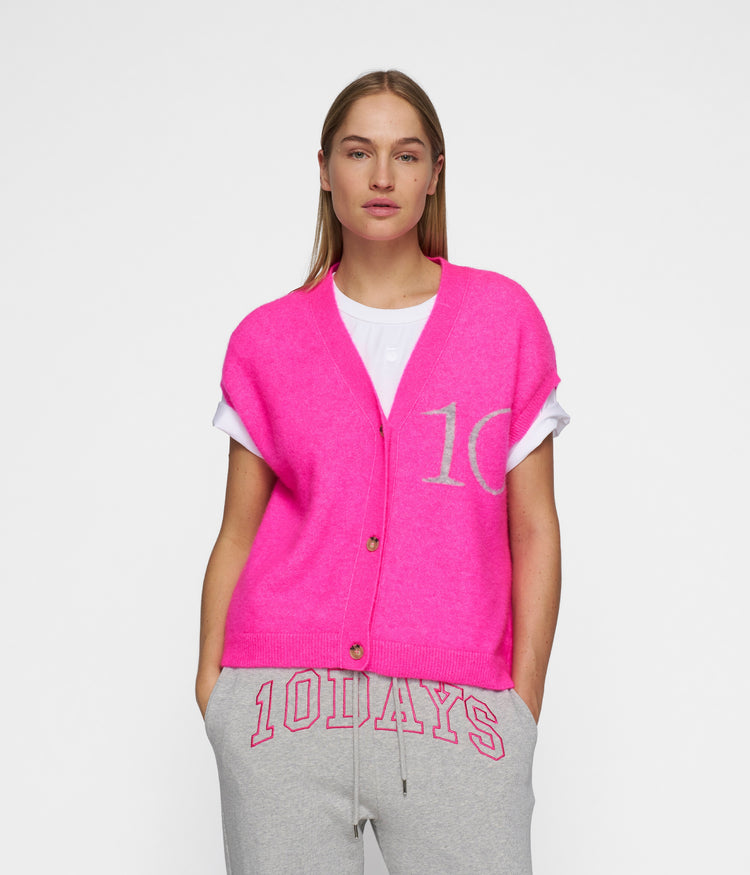 knit gilet | neon pink