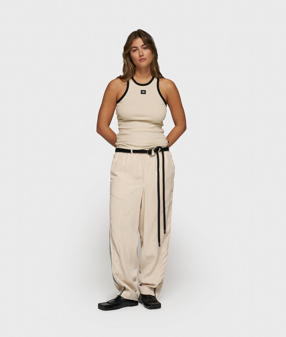 wide tapered pants tencel | light earth