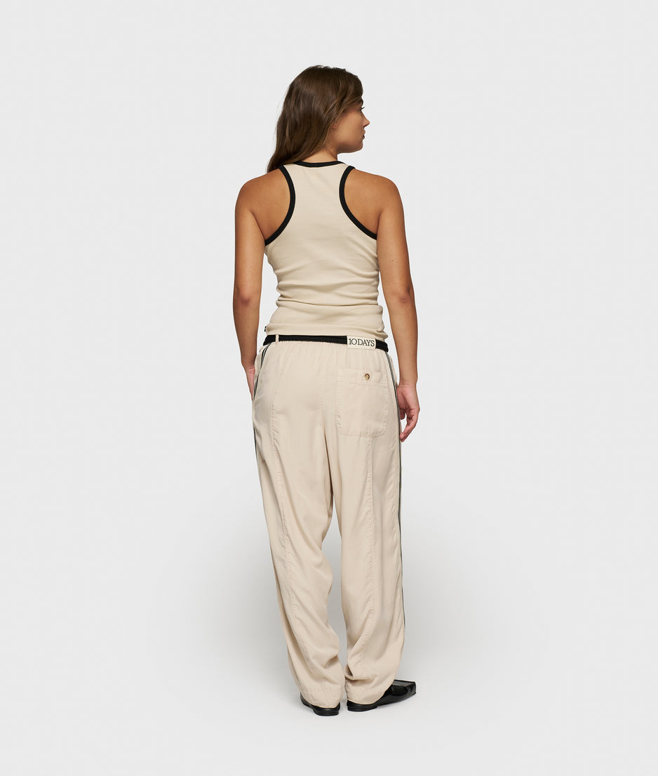 wide tapered pants tencel | light earth
