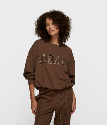 pleated sweater 10DAYS | dark truffle