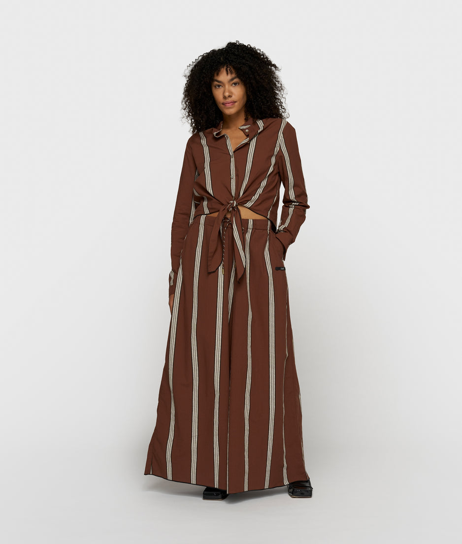 cropped knot blouse | deep brown