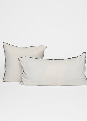 pillow contrast 50x90 | soft white melee