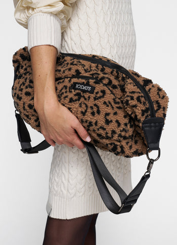 banana bag leopard | dark fudge