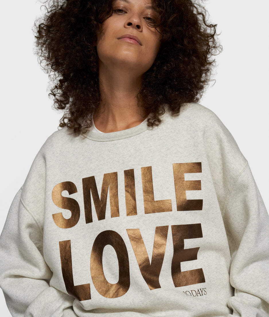 statement sweater smile love | soft white melee