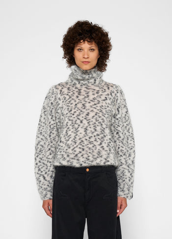 puffed coll sweater knit leopard | warm white