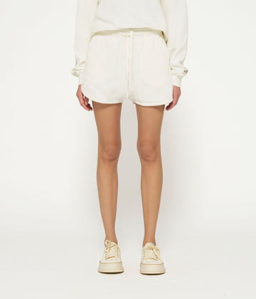 texture fleece shorts | ecru