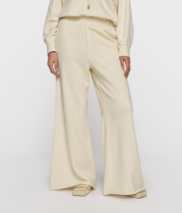 wide leg jogger | soft vanilla