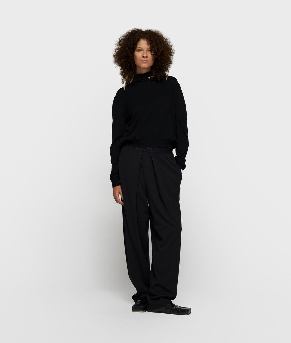 deep neck knit sweater | black