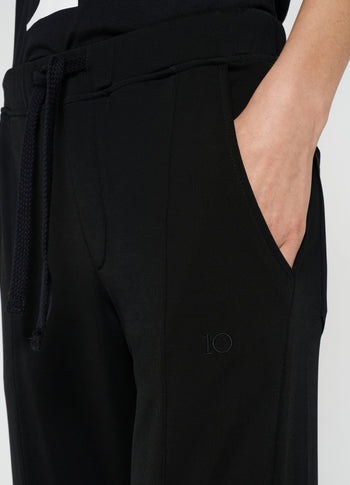 flowy jogger crepe | black