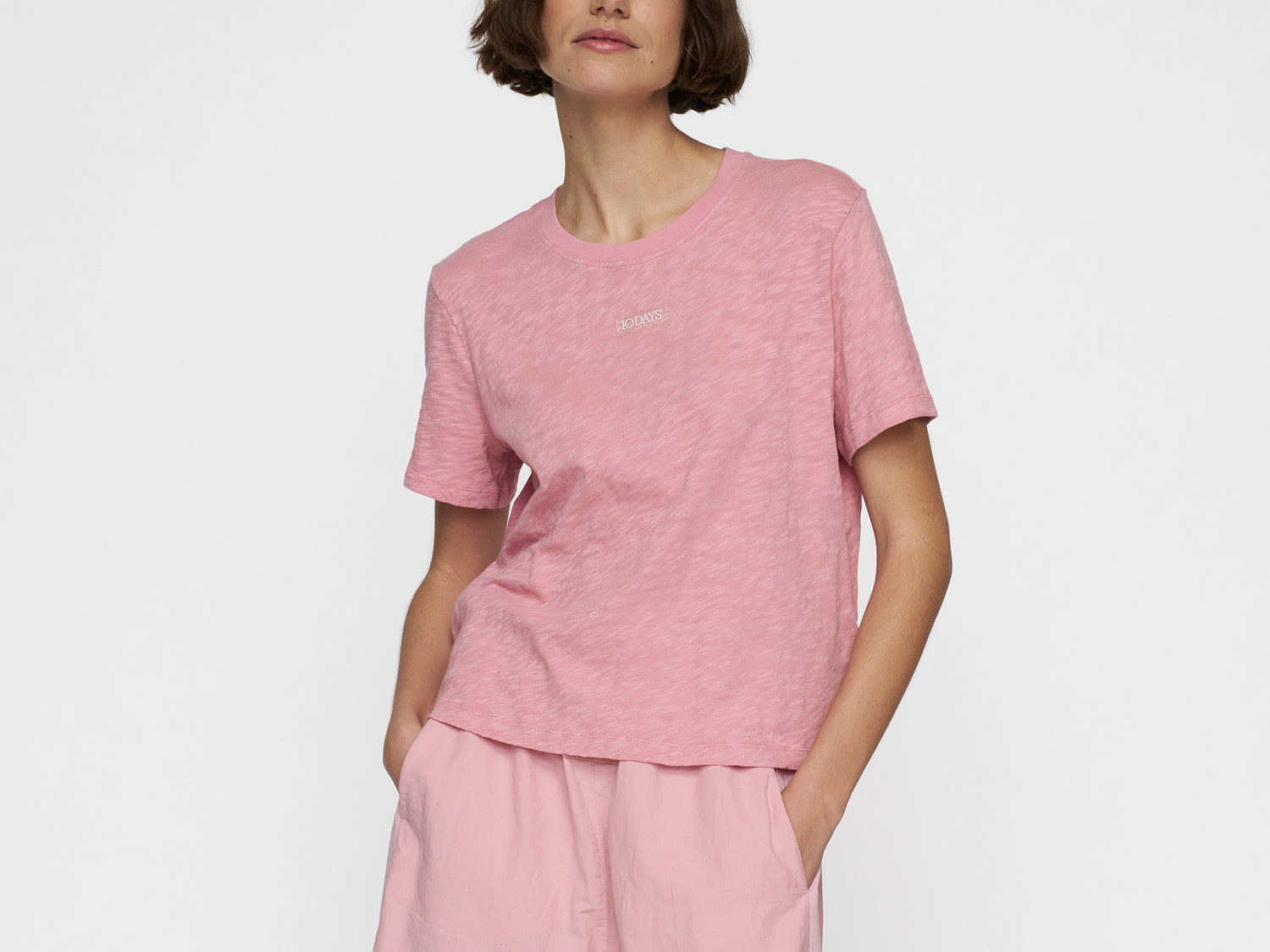 petite tee | bright raspberry