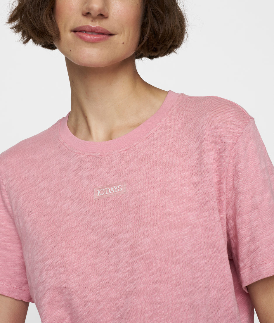 petite tee | bright raspberry