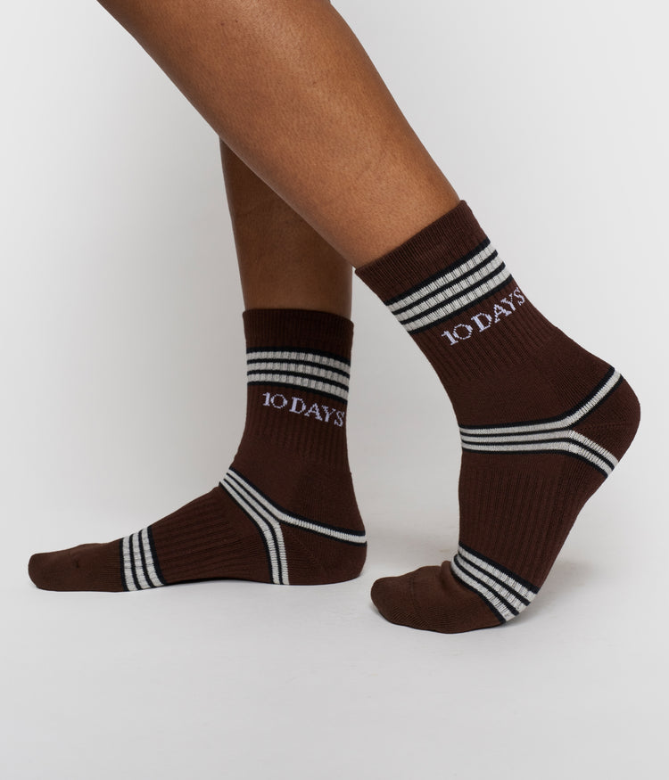 socks stripes | deep brown